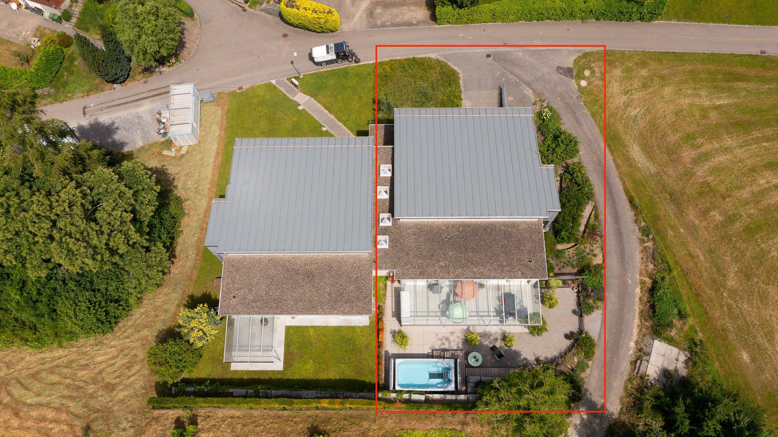 Exklusives Doppeleinfamilienhaus mit aussergewöhnlichem Raumgefühl