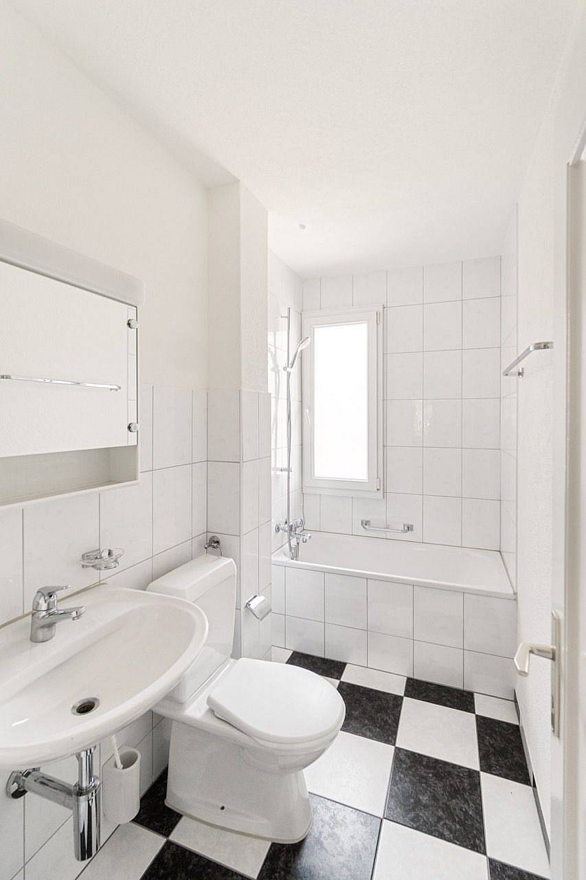Schöne 4-Zimmer Wohnung mit grossem Balkon