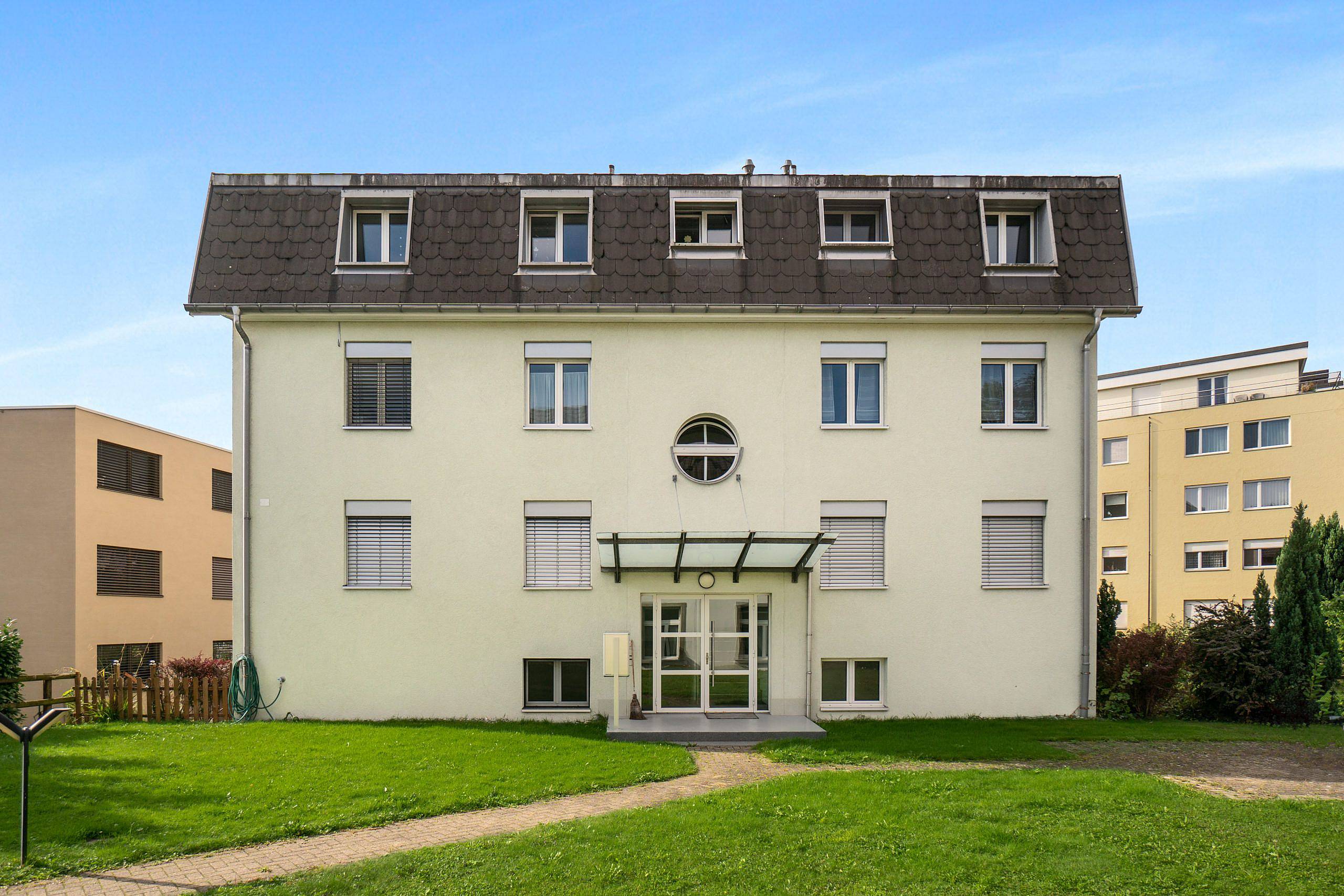 Attraktive Gartenwohnung mit Wintergarten am Bodensee