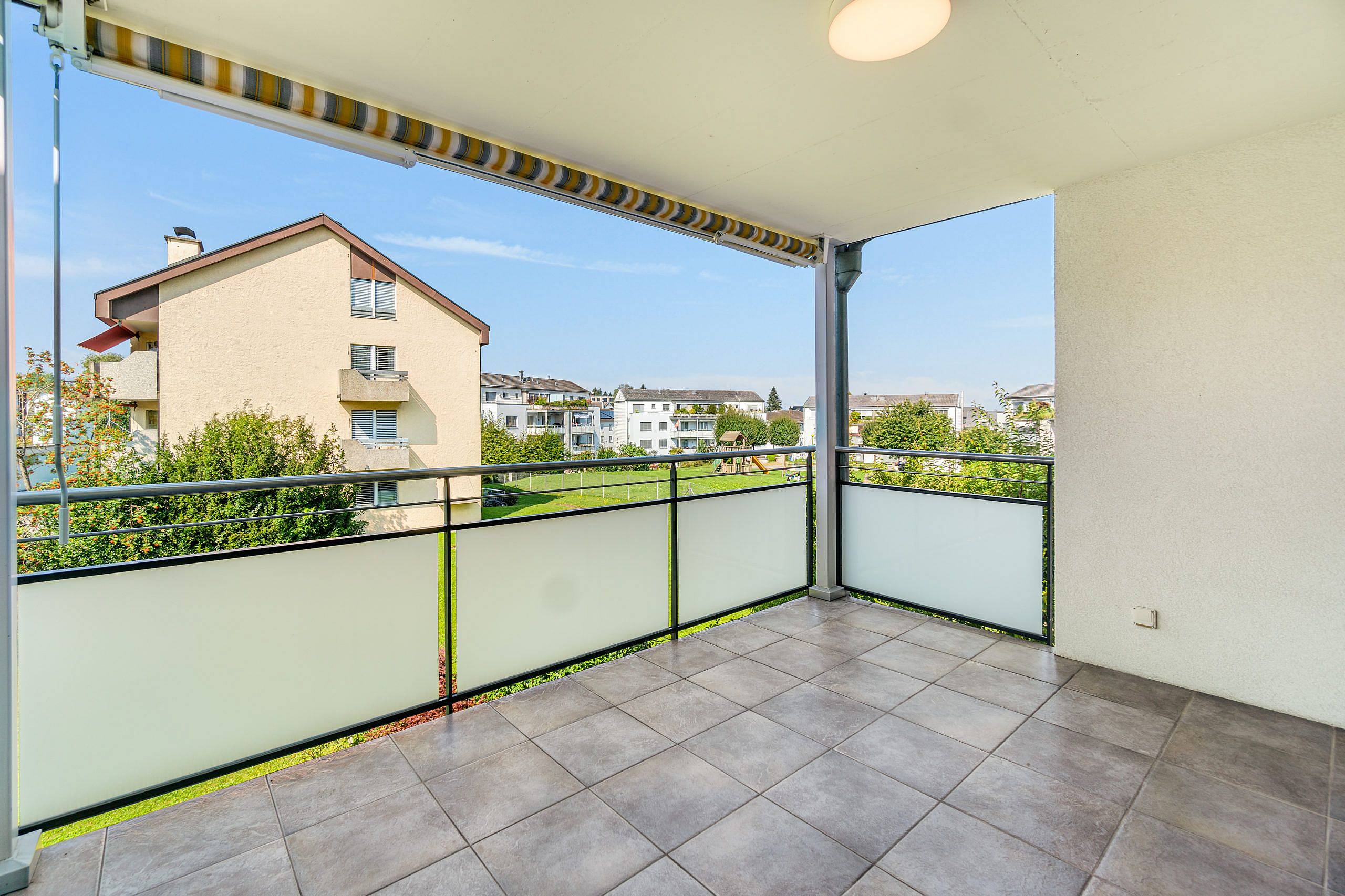 Komplett renovierte Wohnung - Modern und Zentral