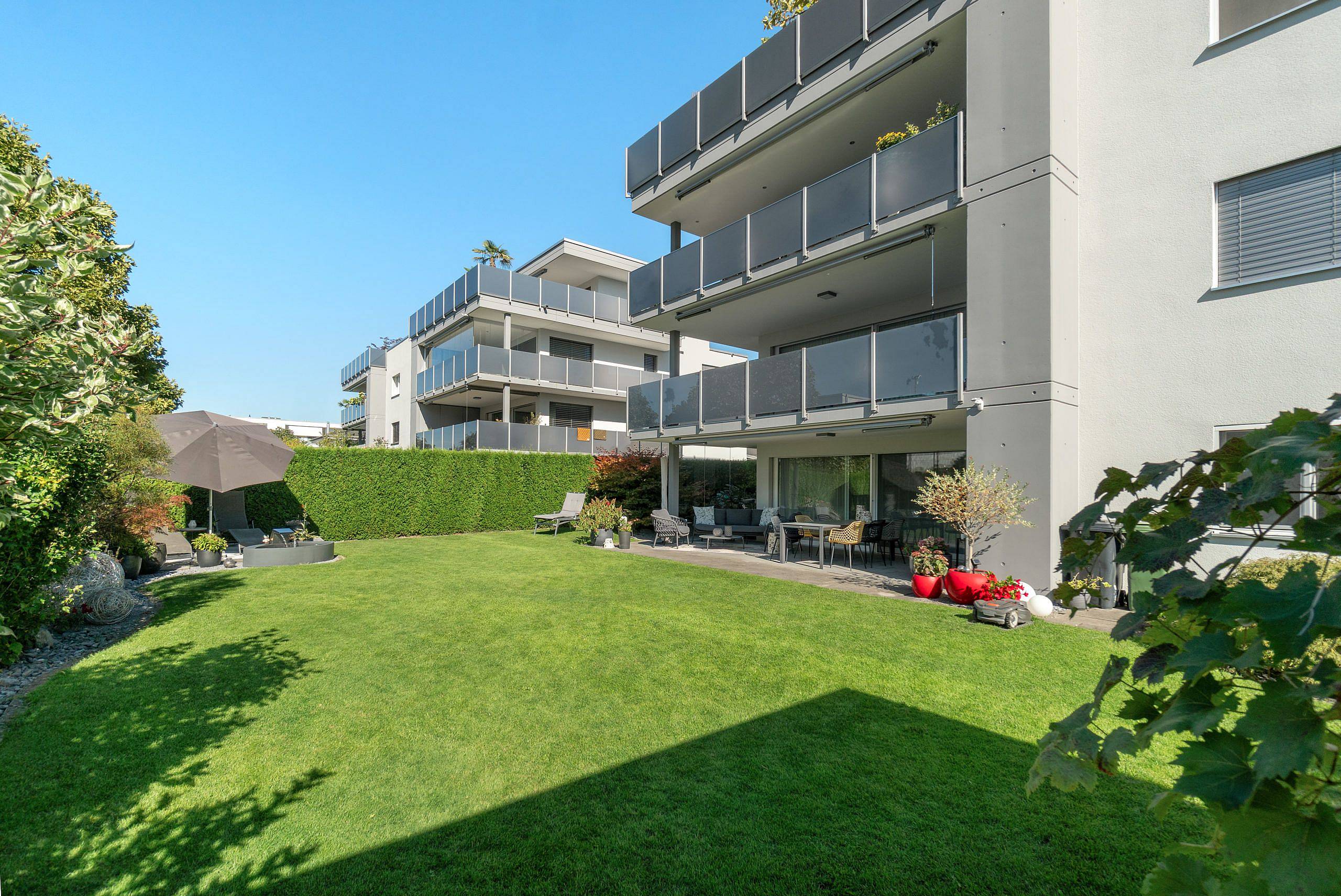 Attraktive Erdgeschosswohnung mit grossem Garten (ca. 300 m2)