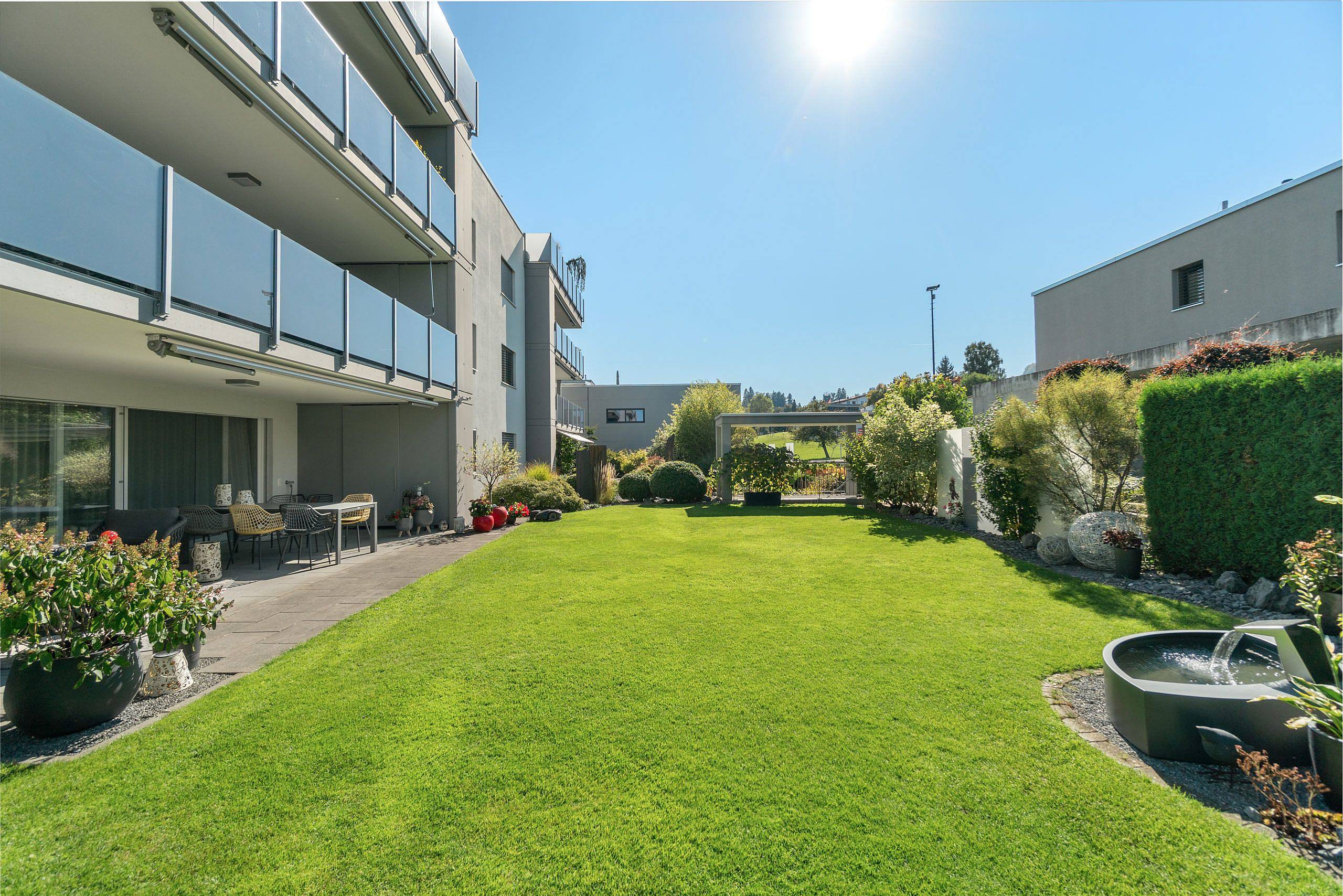 Attraktive Erdgeschosswohnung mit grossem Garten (ca. 300 m2)