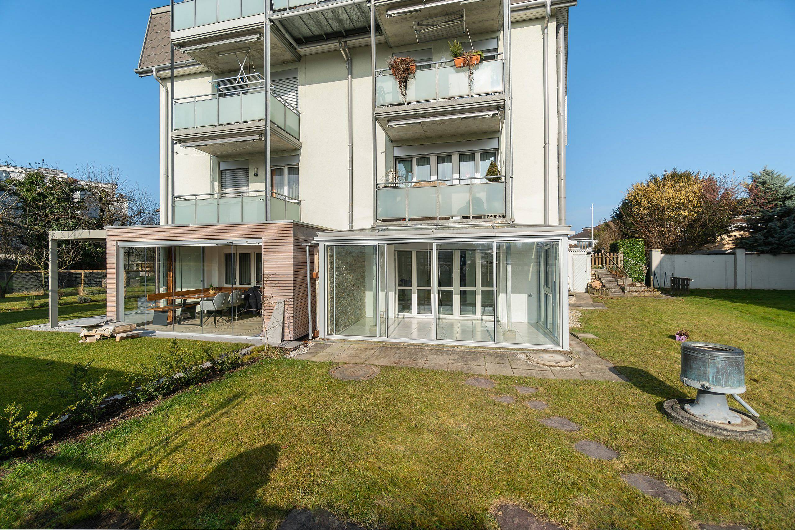 Attraktive Gartenwohnung mit Wintergarten am Bodensee