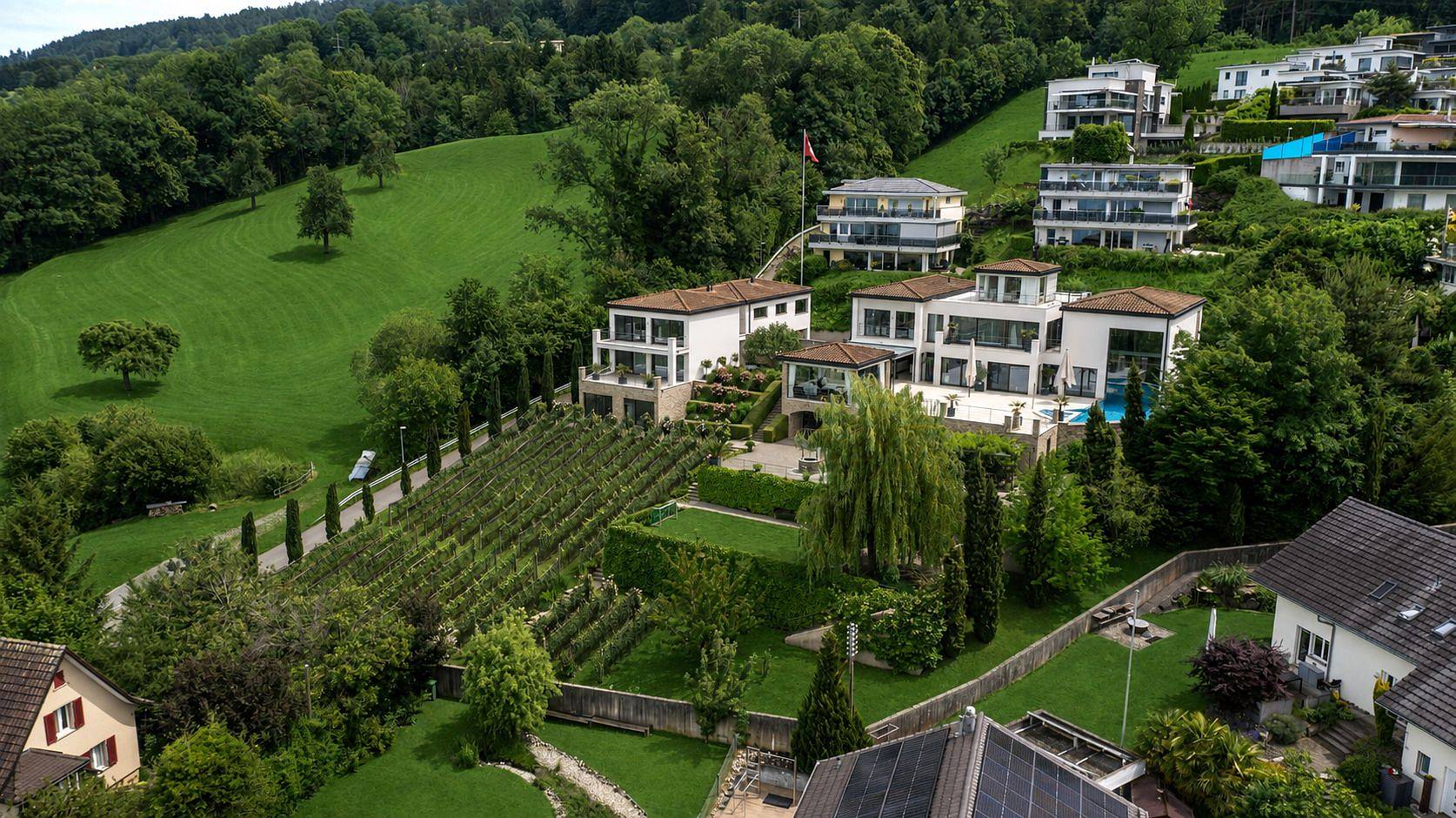 Privatresidenz mit privilegierter Panoramalage über dem Bodensee