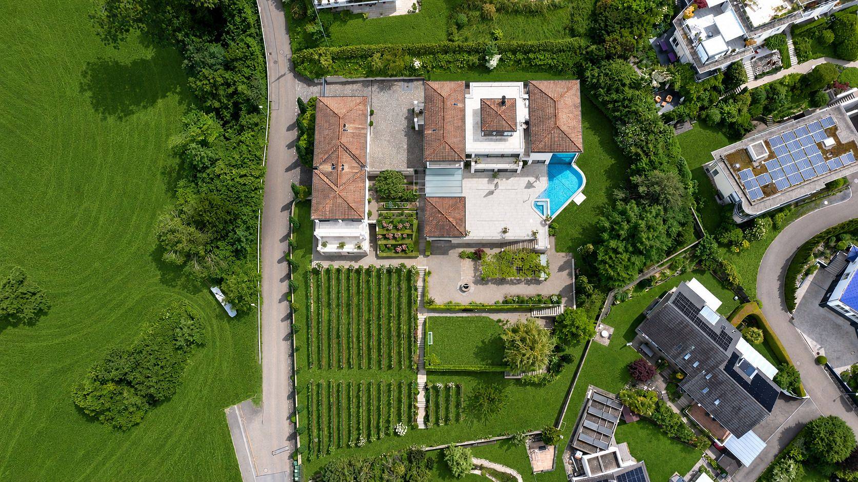 Privatresidenz mit privilegierter Panoramalage über dem Bodensee