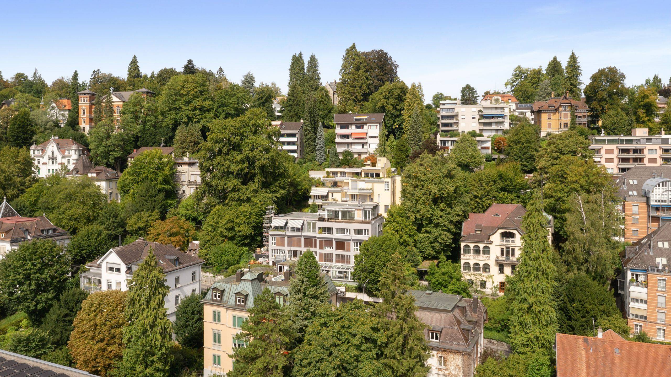 Zentral Wohnen am Rosenberg: Modernisierte 2.5-Zimmer-Wohnung