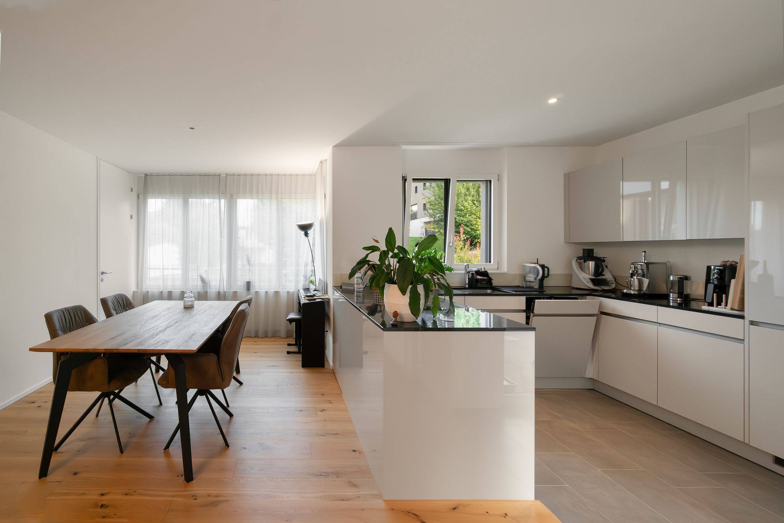 Grosszügige Wohnung im Eigentumsstandard an ruhiger Lage